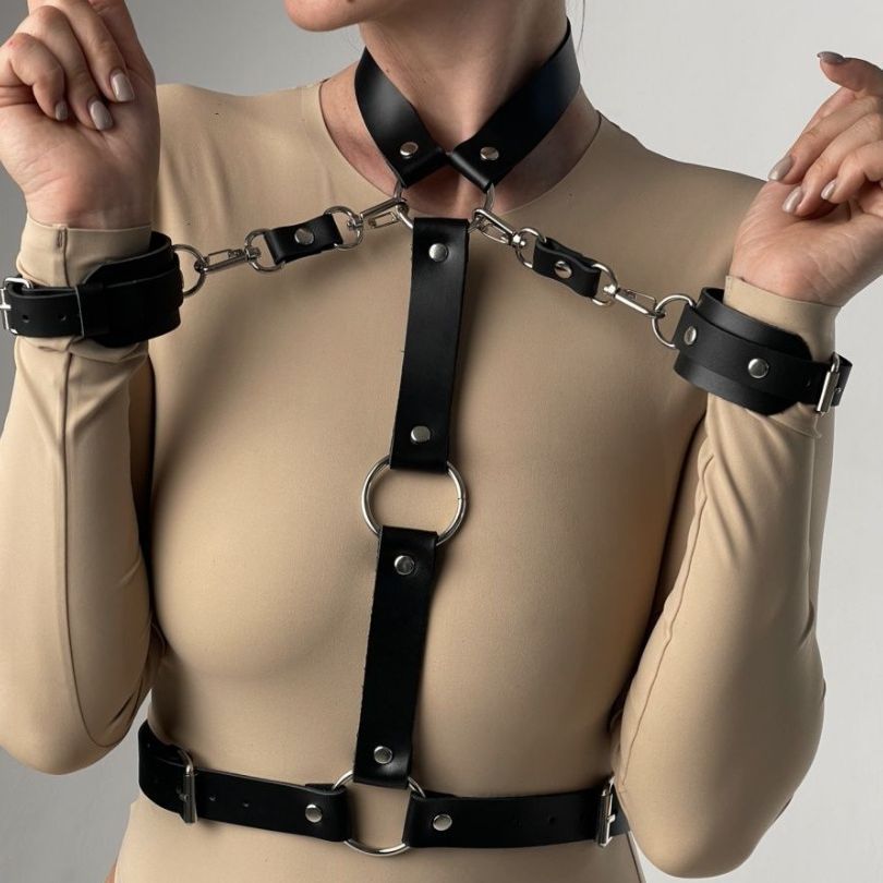 Adjustable PU Leather Restraint Harness with Collar and Cuffs – Versatile Front & Back Bondage Strap